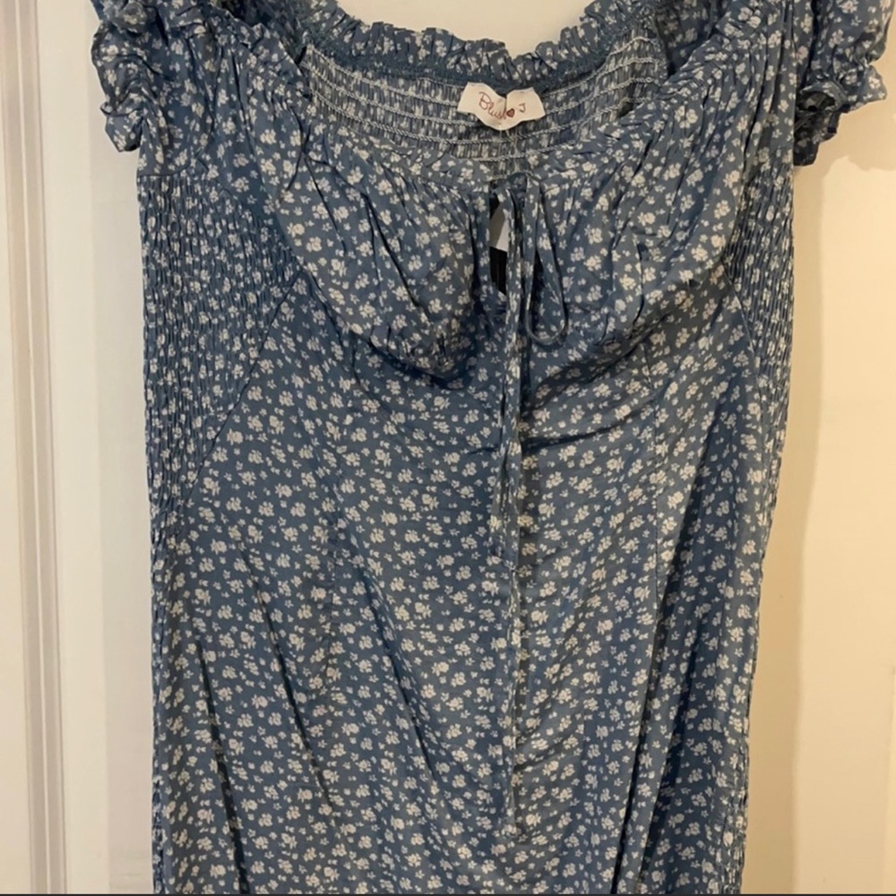 Blue floral drsss